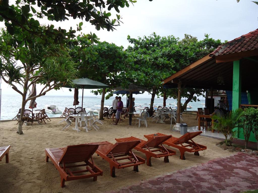 Star Two Thousand Bungalow Nusa Lembongan Exterior photo
