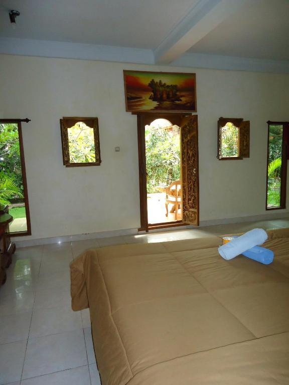 Star Two Thousand Bungalow Nusa Lembongan Exterior photo