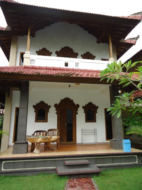 Star Two Thousand Bungalow Nusa Lembongan Exterior photo
