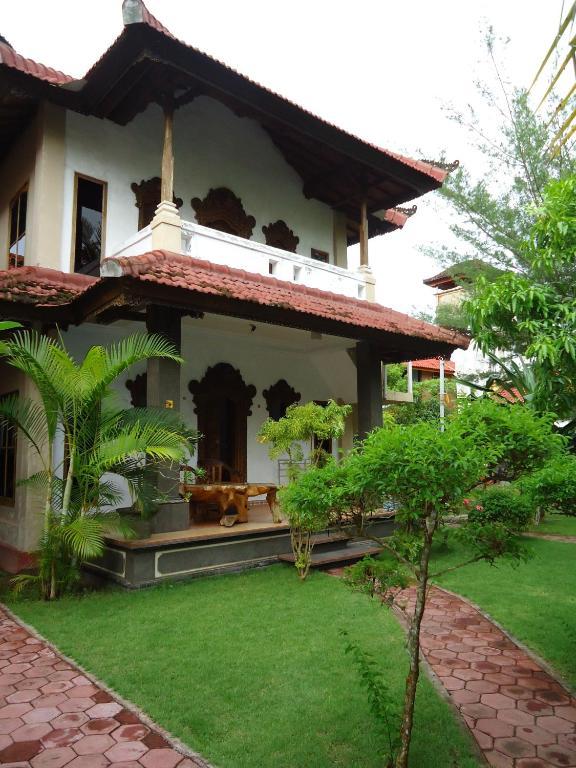 Star Two Thousand Bungalow Nusa Lembongan Exterior photo